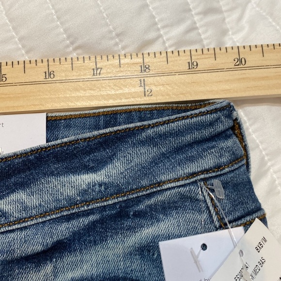 Women’s distressed blue jean shorts size 18/34 NWT plus size - Picture 3 of 9